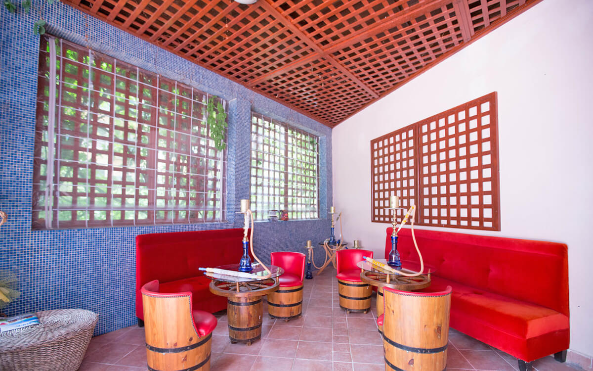 cheap resort hotels to Spend holiday with family