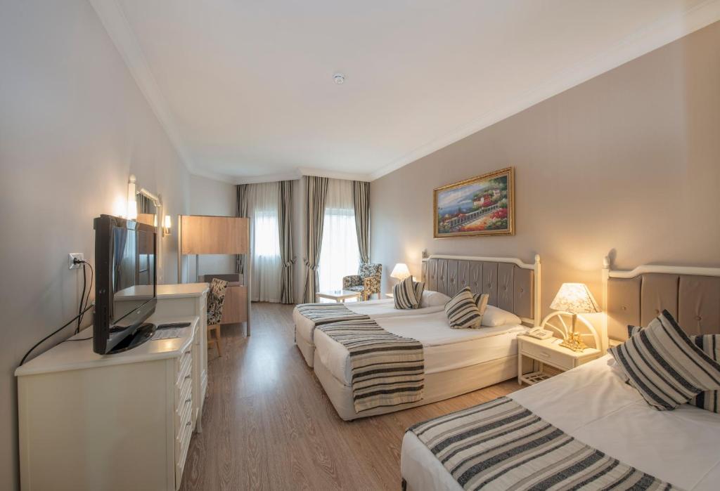 cheap resort hotels to Spend holiday with family