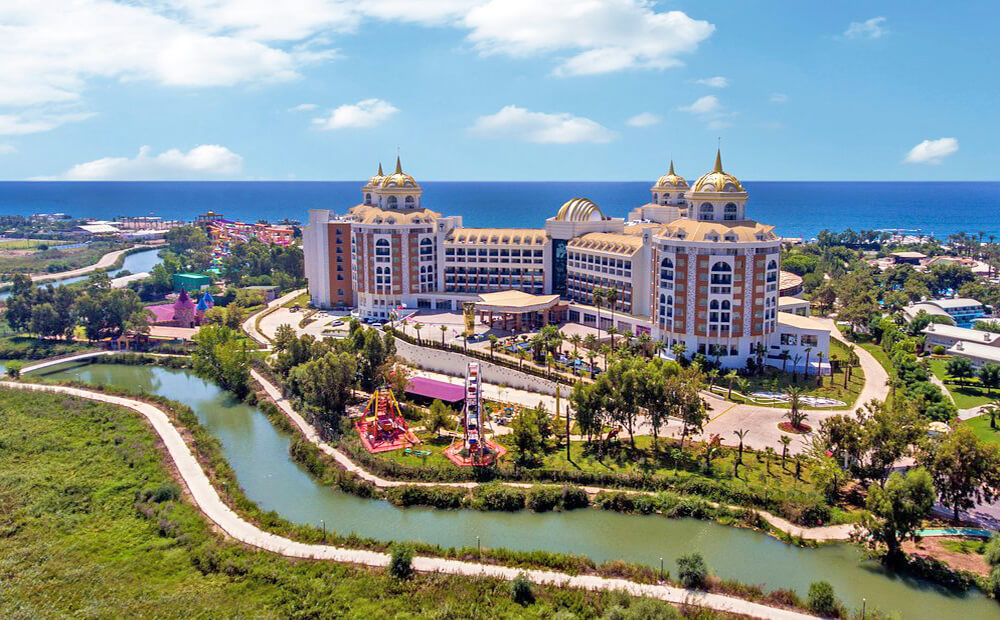 cheap resort hotels in Turkey to Spend holiday with family