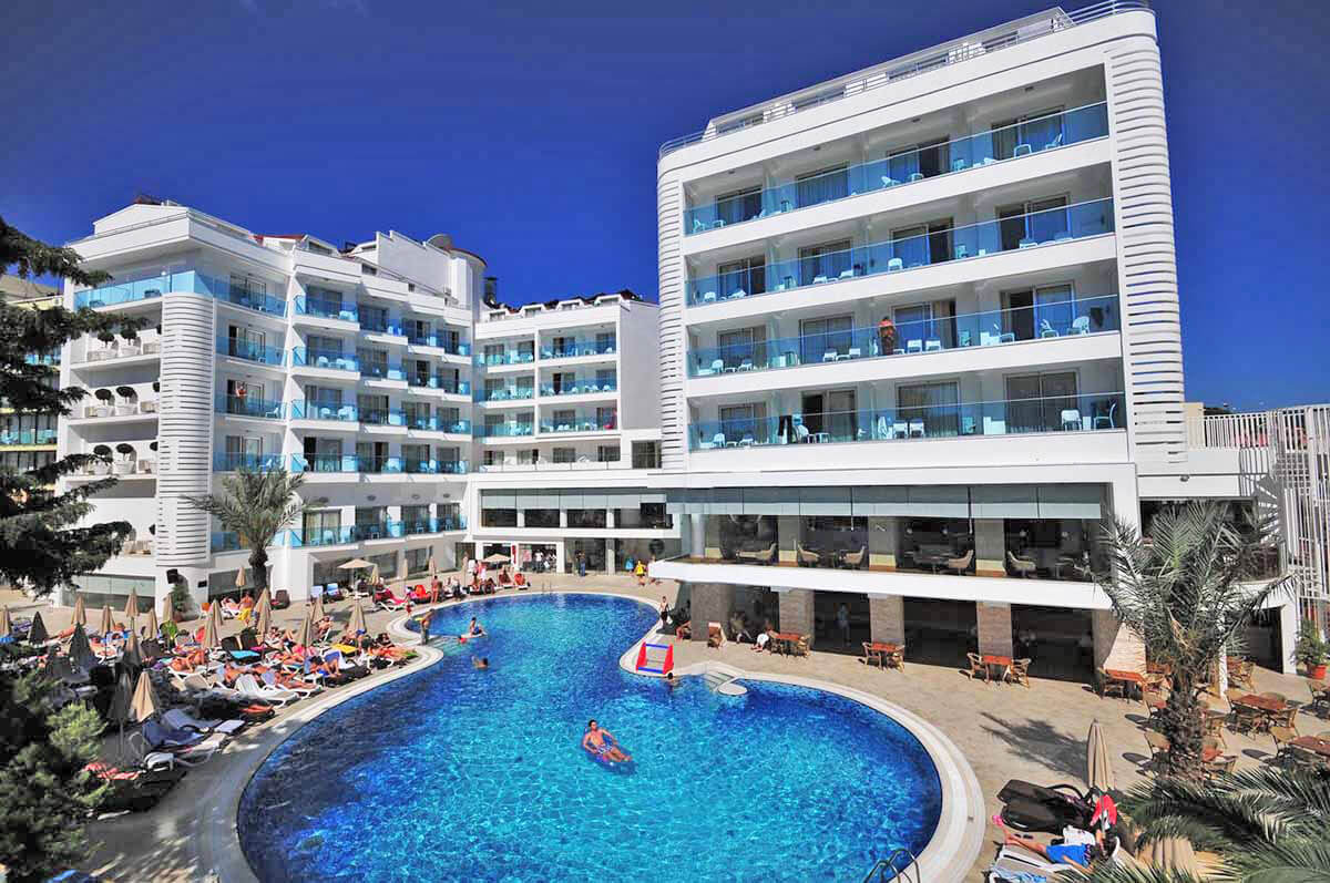 blue bay platinum main pool