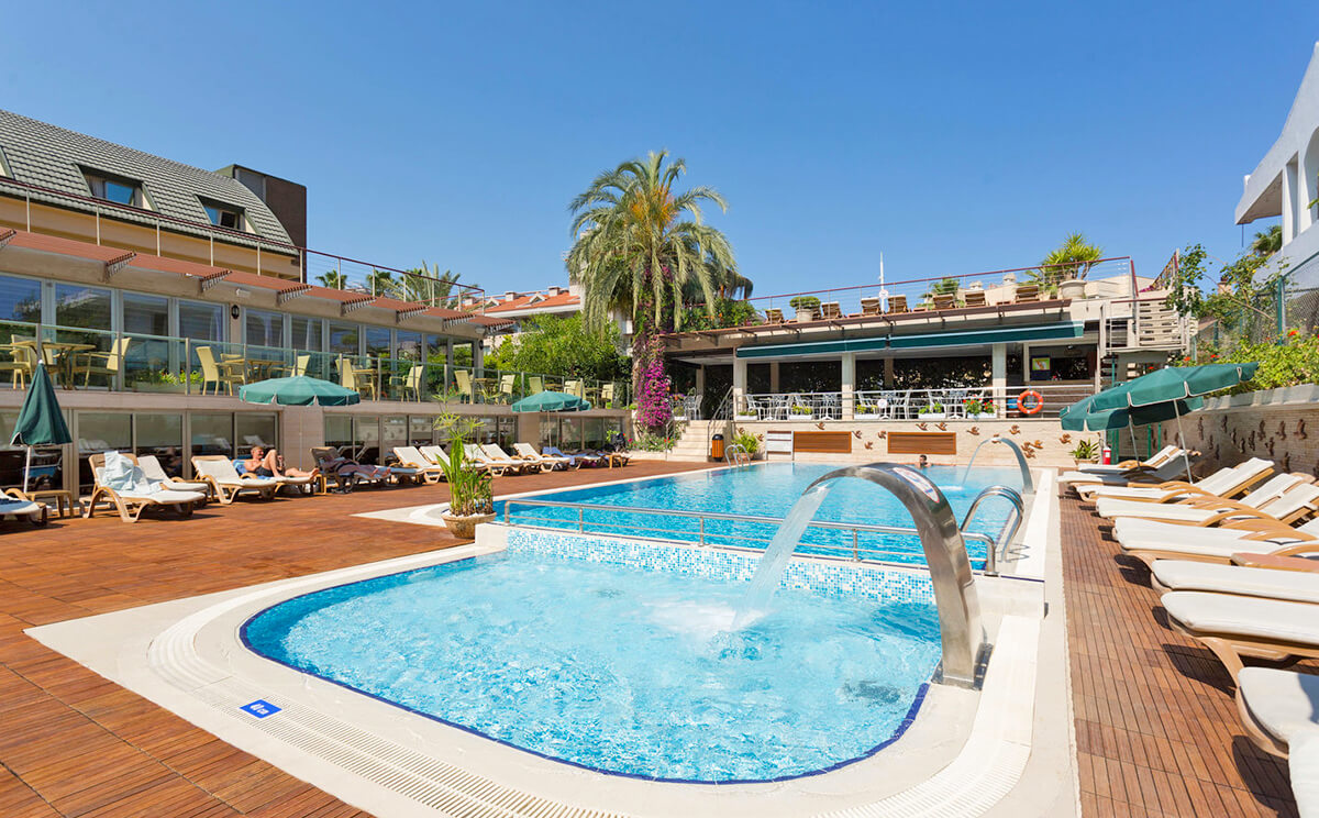 cheap resort hotels to Spend holiday with family