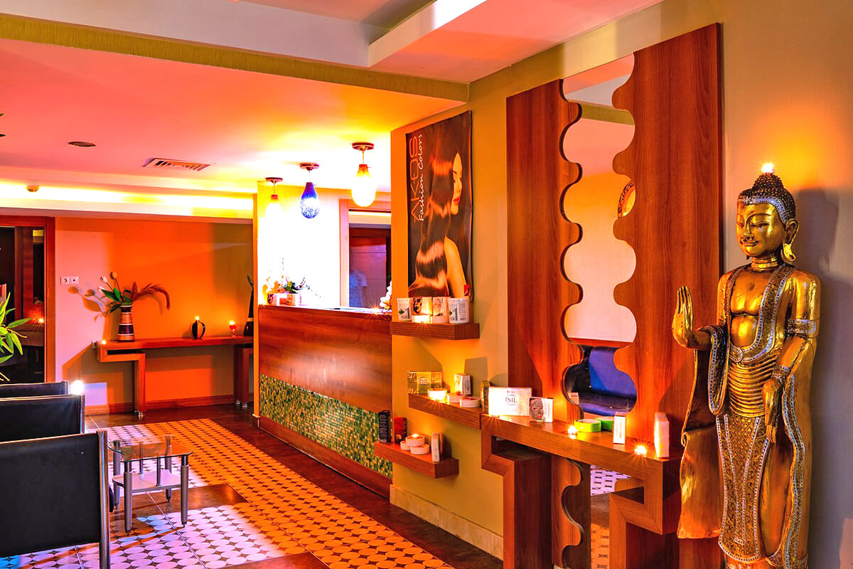 cheap resort hotels to Spend holiday with family