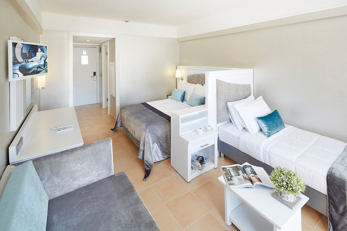 cheap resort hotels to Spend holiday with family