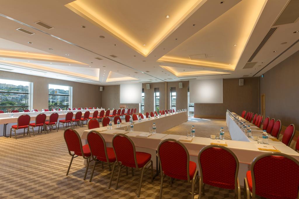 cheap resort hotels to Spend holiday with family