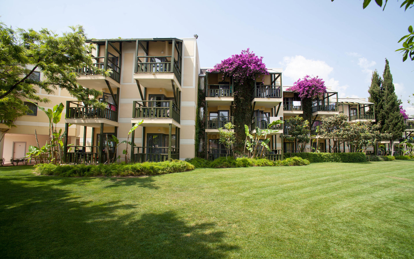 cheap resort hotels in Turkey to Spend holiday with family