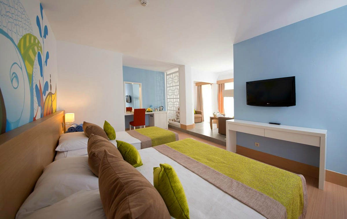 cheap resort hotels in Turkey to Spend holiday with family