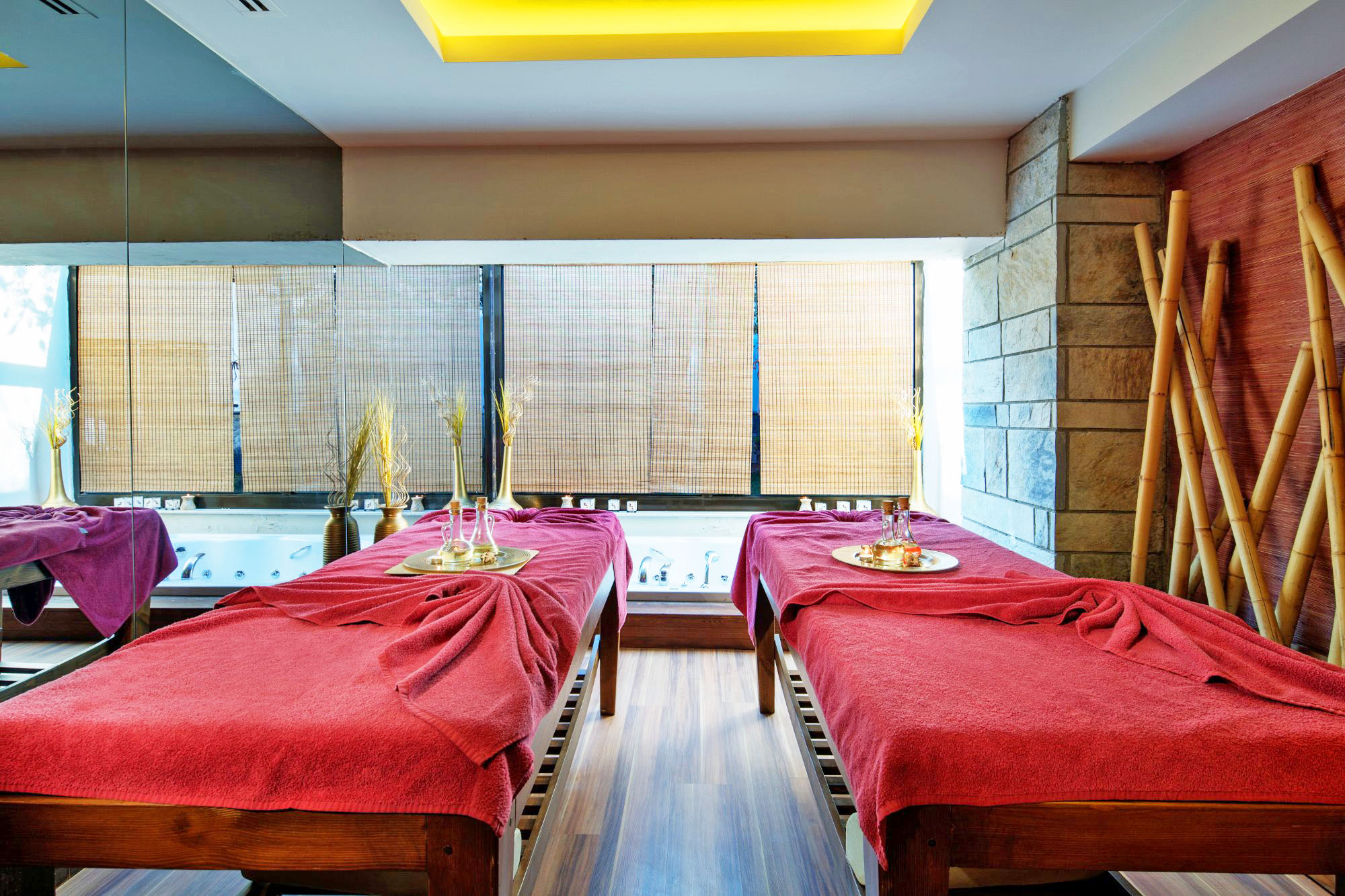 cheap resort hotels to Spend holiday with family