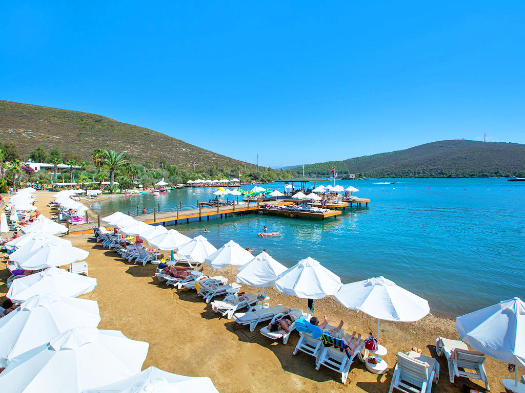 The watersports awaits you...