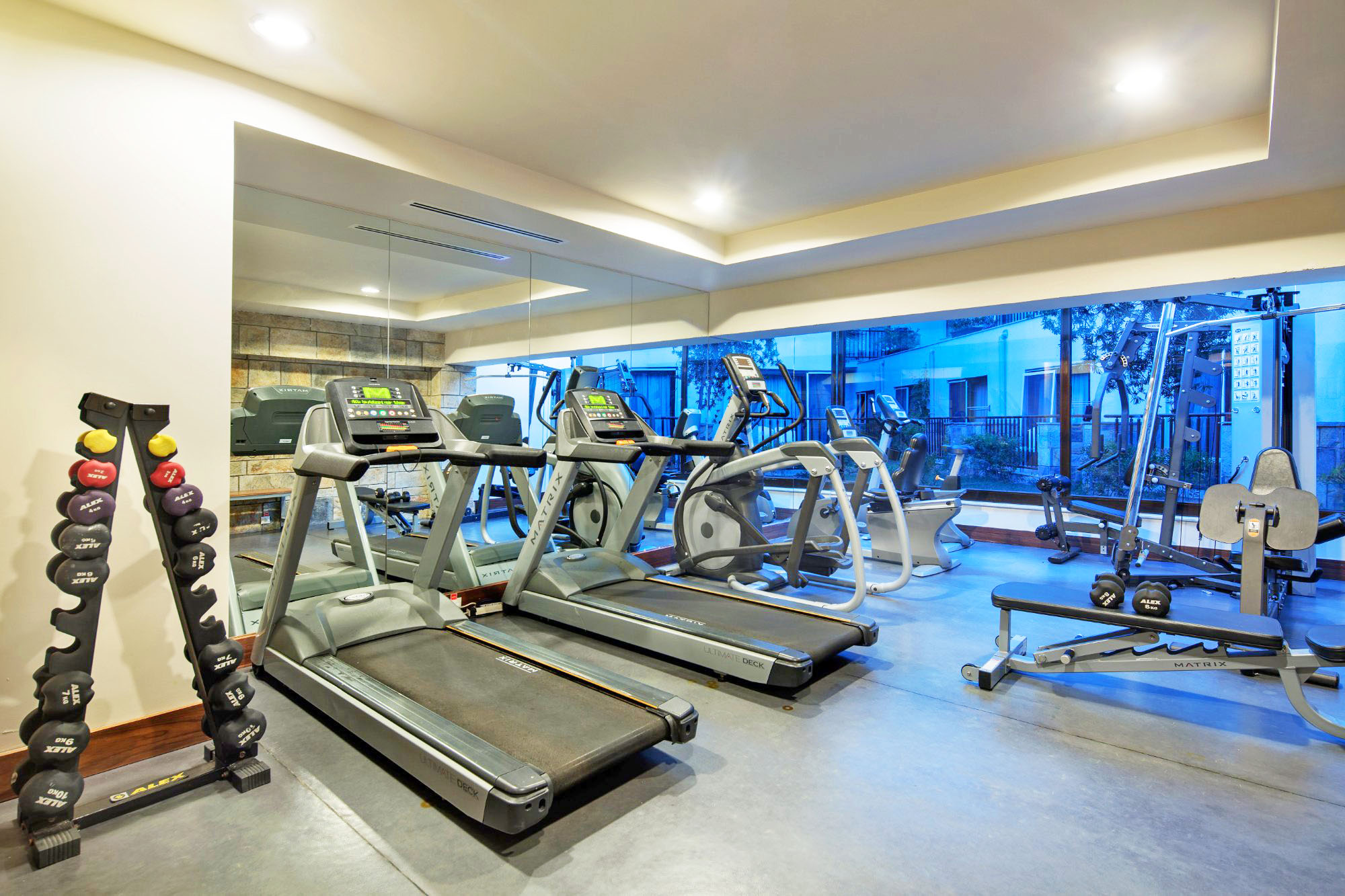 cheap resort hotels to Spend holiday with family