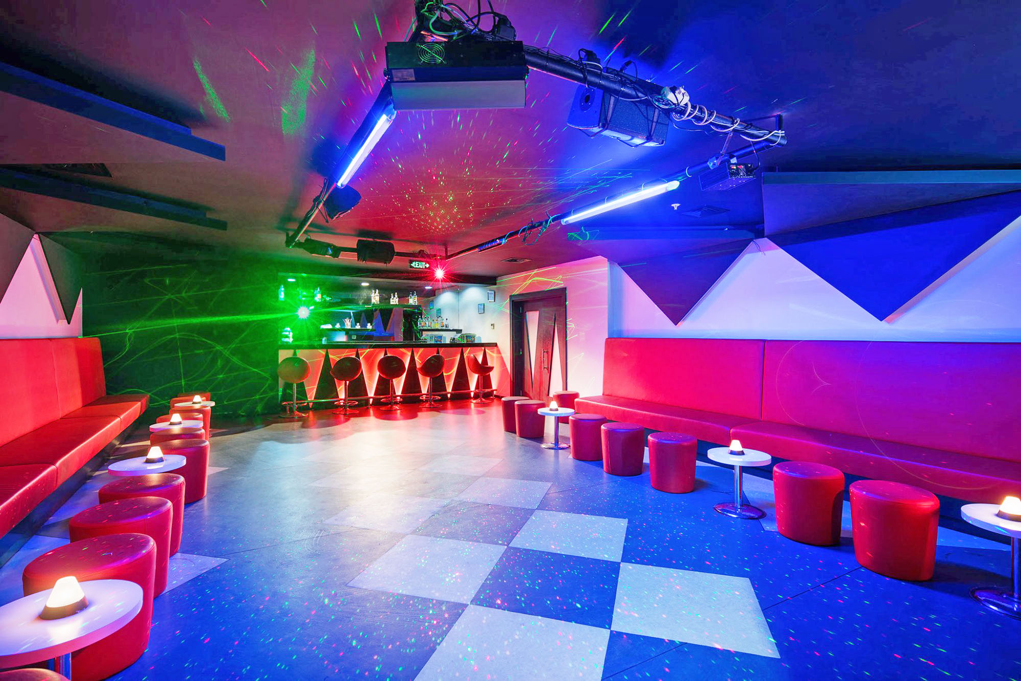 cheap resort hotels to Spend holiday with family