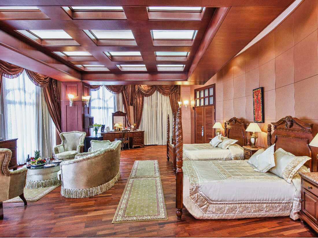 cheap resort hotels to Spend holiday with family