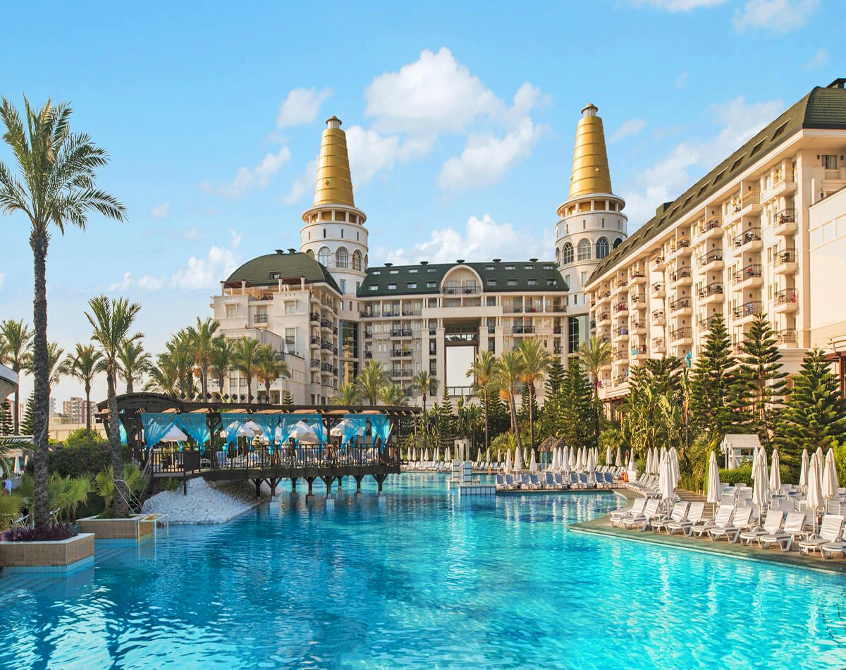 main pool delphin diva antalya turkey