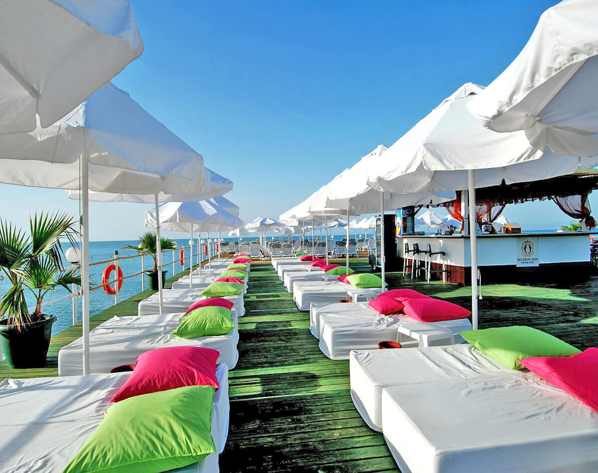 cheap resort hotels to Spend holiday with family