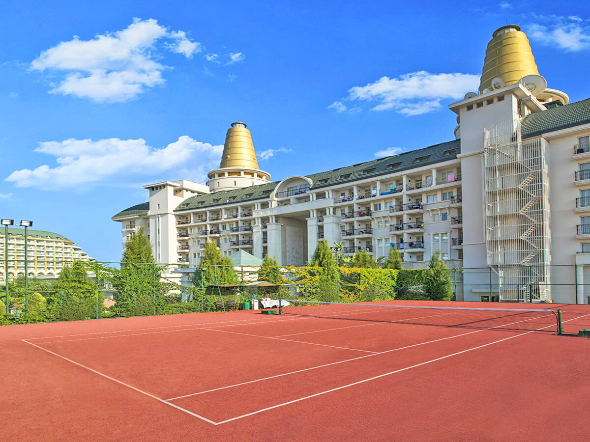 cheap resort hotels to Spend holiday with family