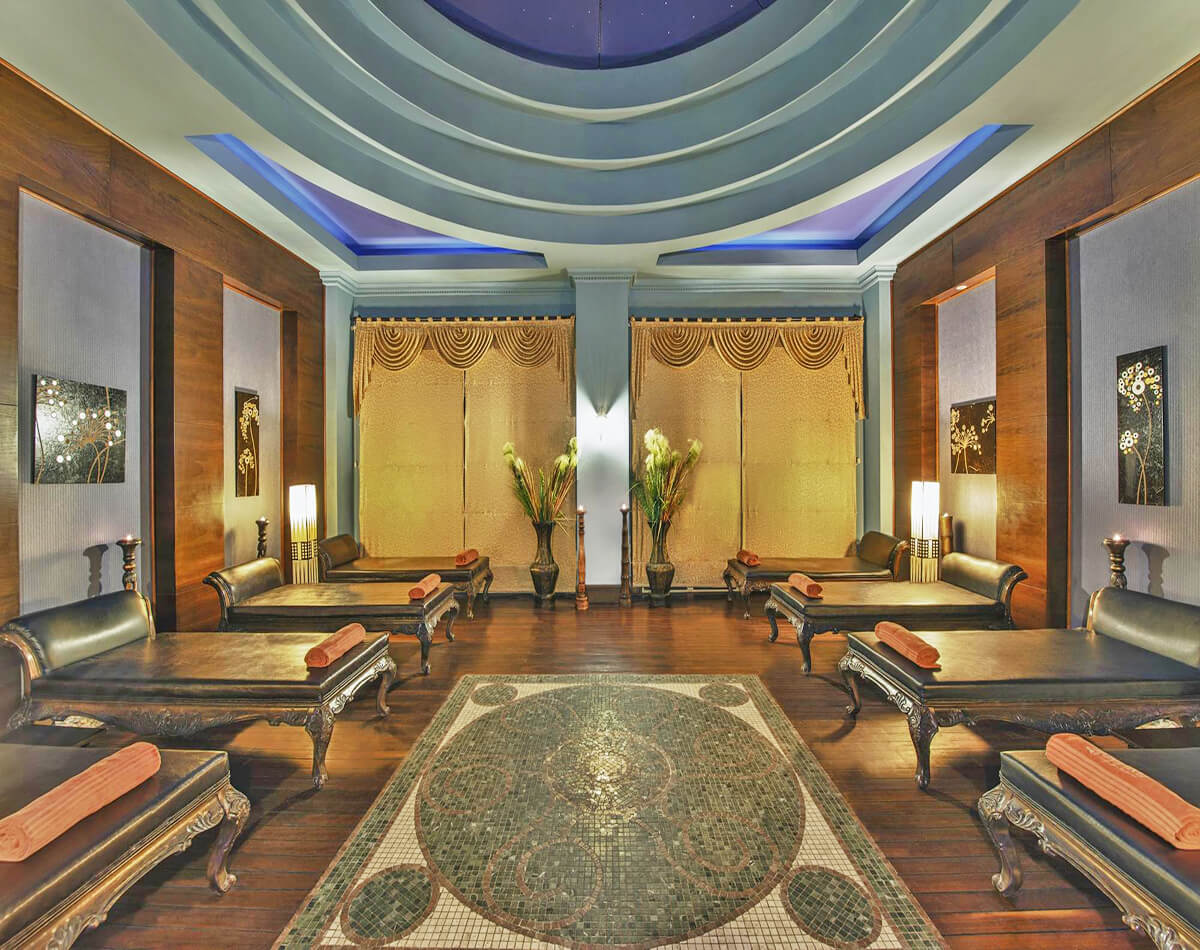 cheap resort hotels to Spend holiday with family