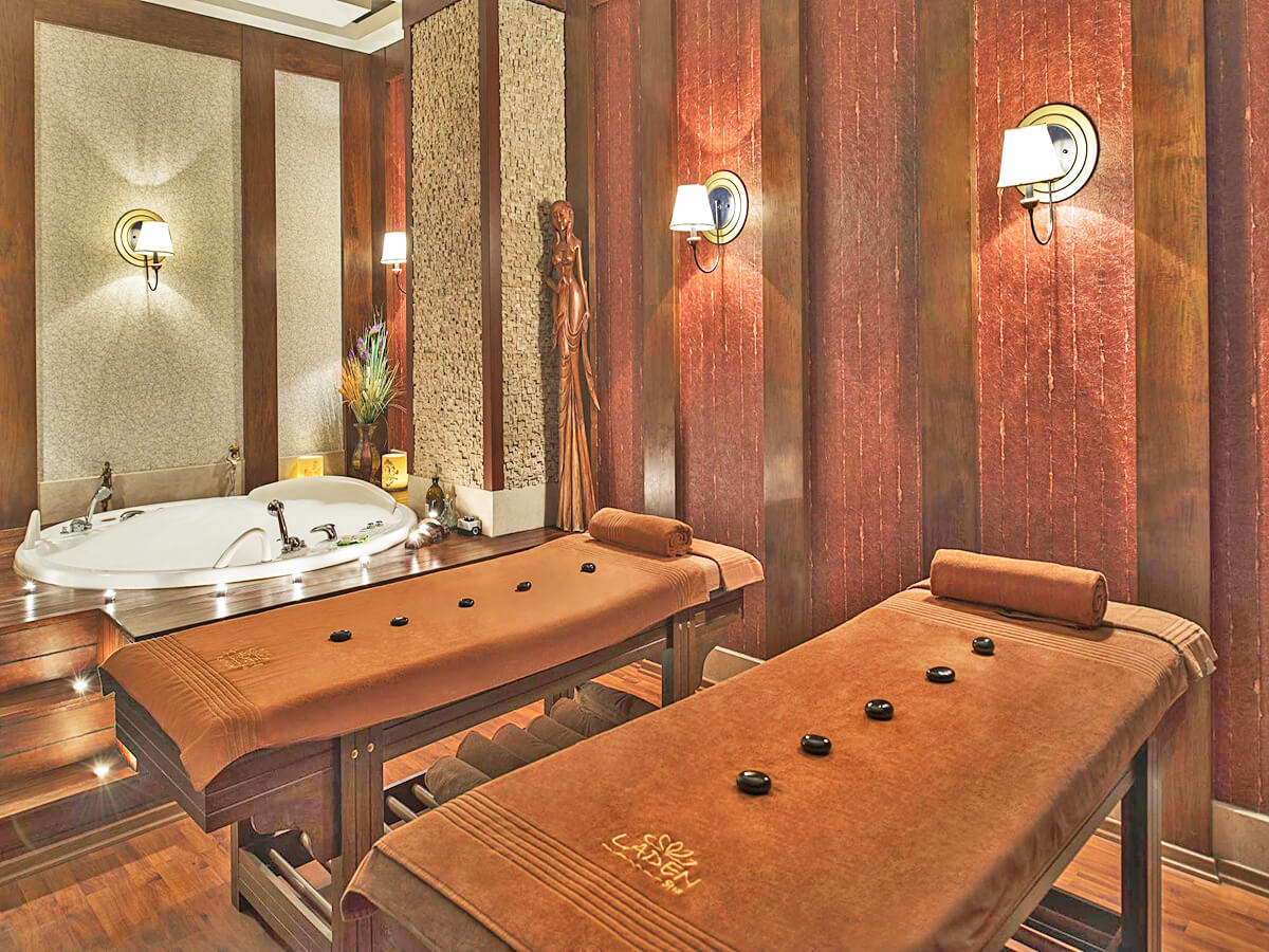 cheap resort hotels to Spend holiday with family