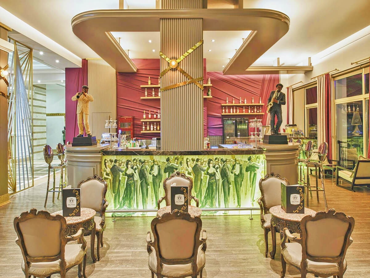 cheap resort hotels to Spend holiday with family