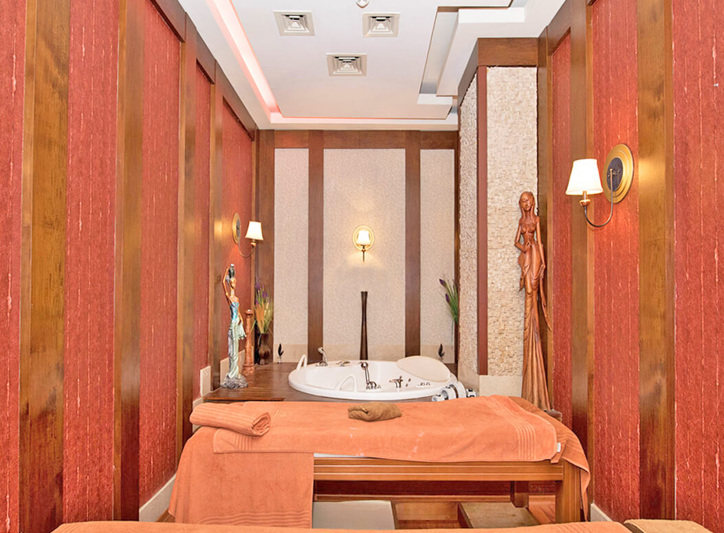 cheap resort hotels to Spend holiday with family