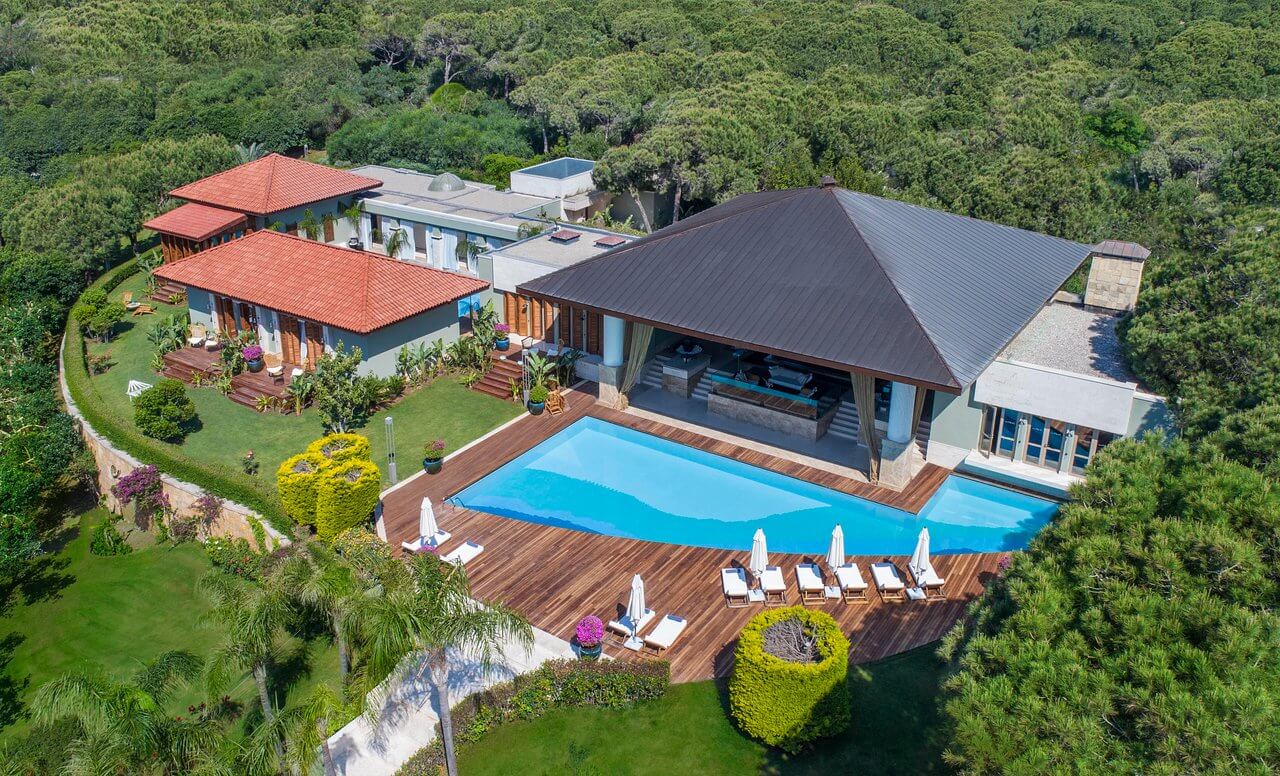 cheap resort hotels to Spend holiday with family