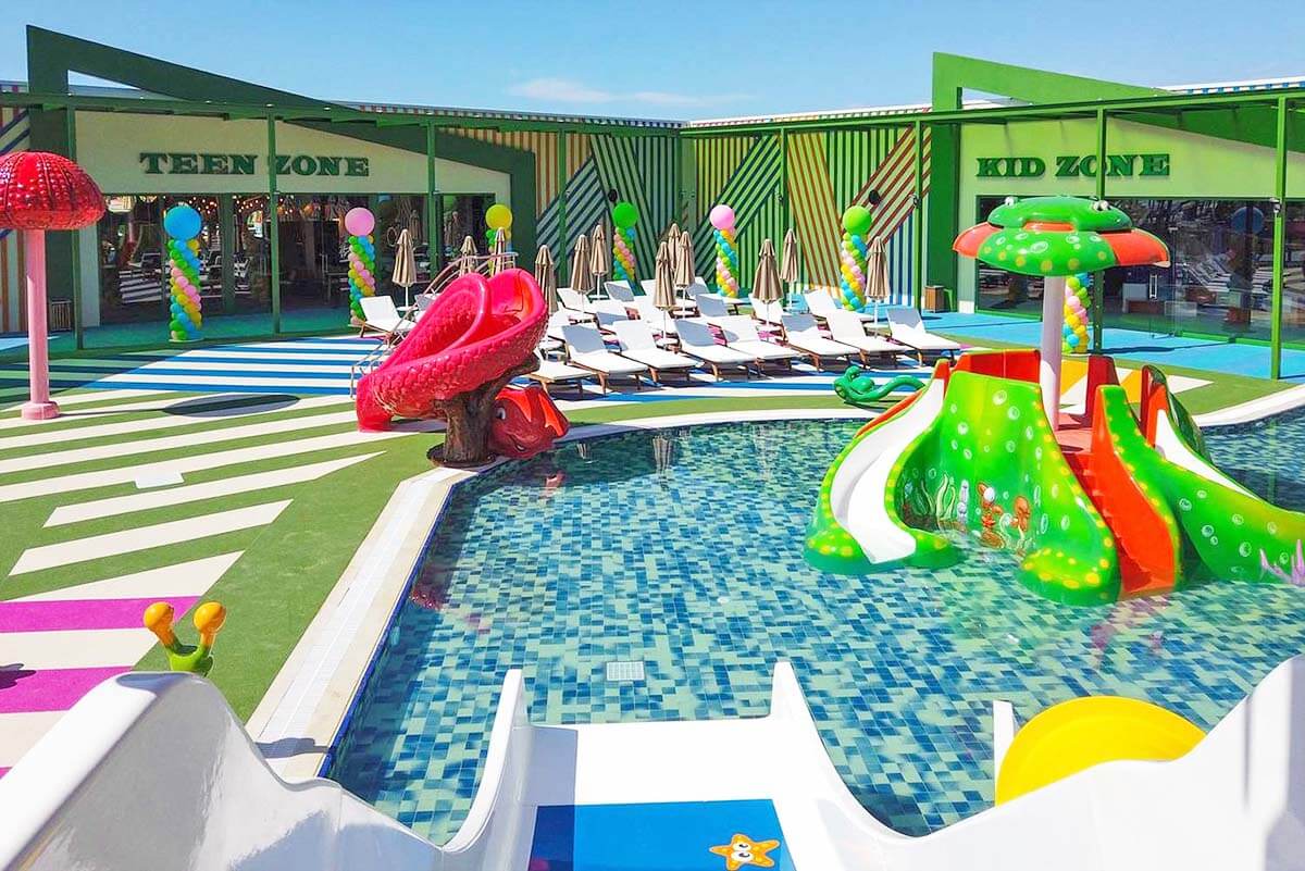 cheap resort hotels to Spend holiday with family