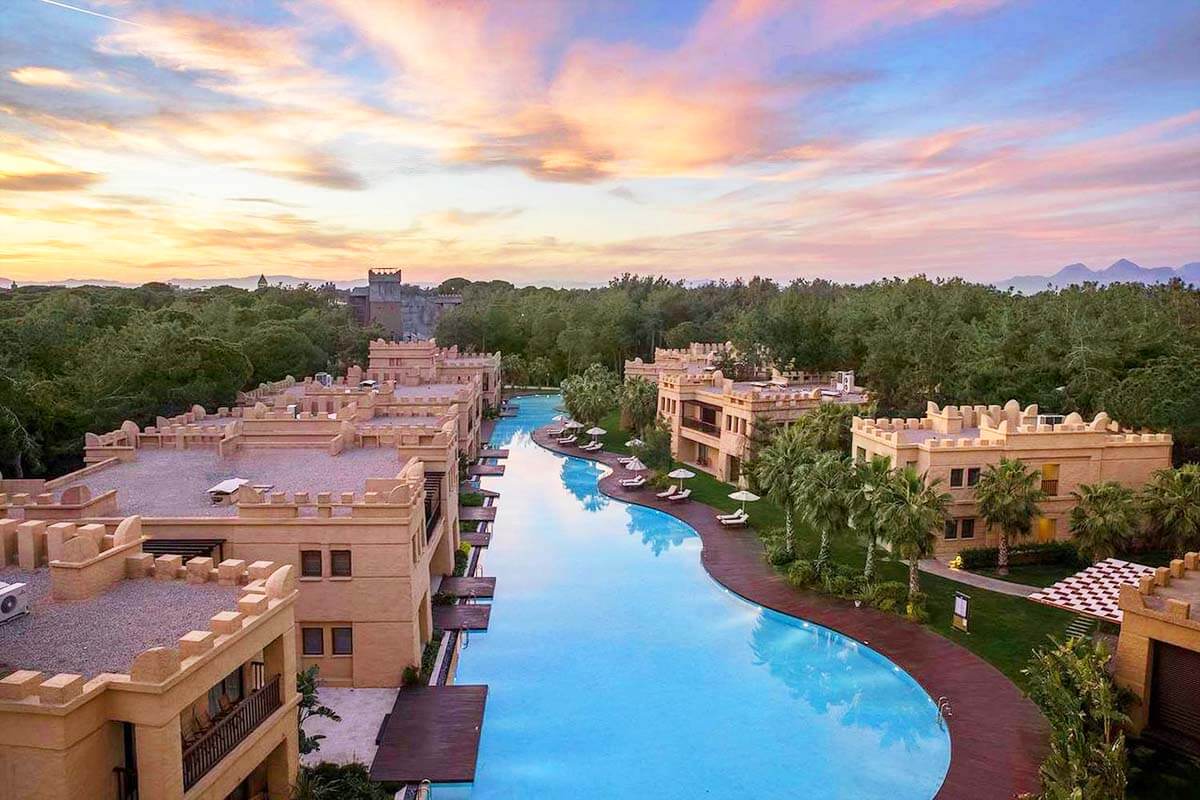 cheap resort hotels to Spend holiday with family