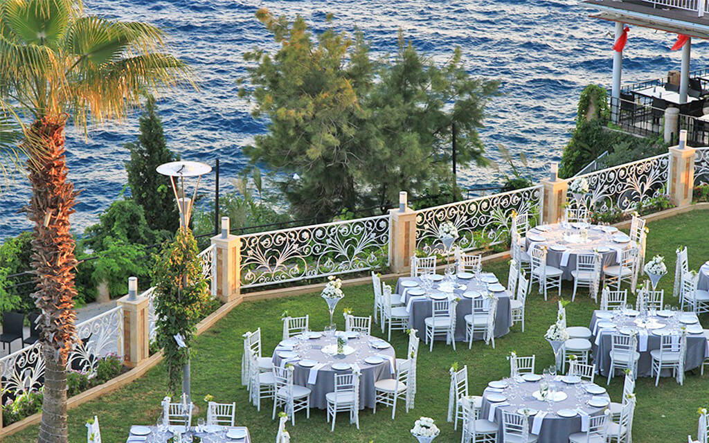 cheap resort hotels in Turkey to Spend holiday with family