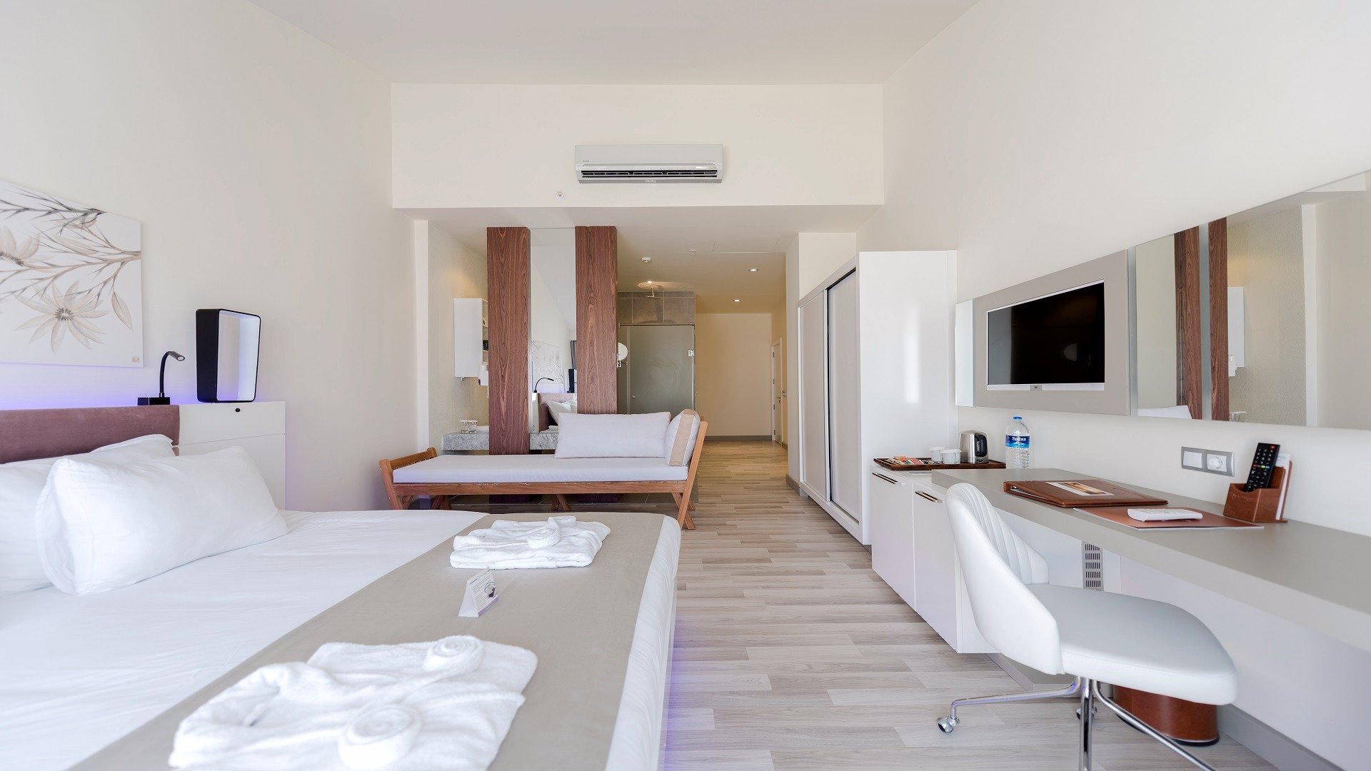 cheap resort hotels to Spend holiday with family