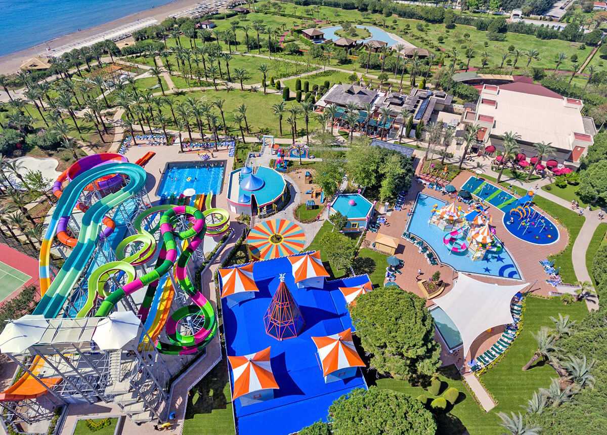 cheap resort hotels to Spend holiday with family