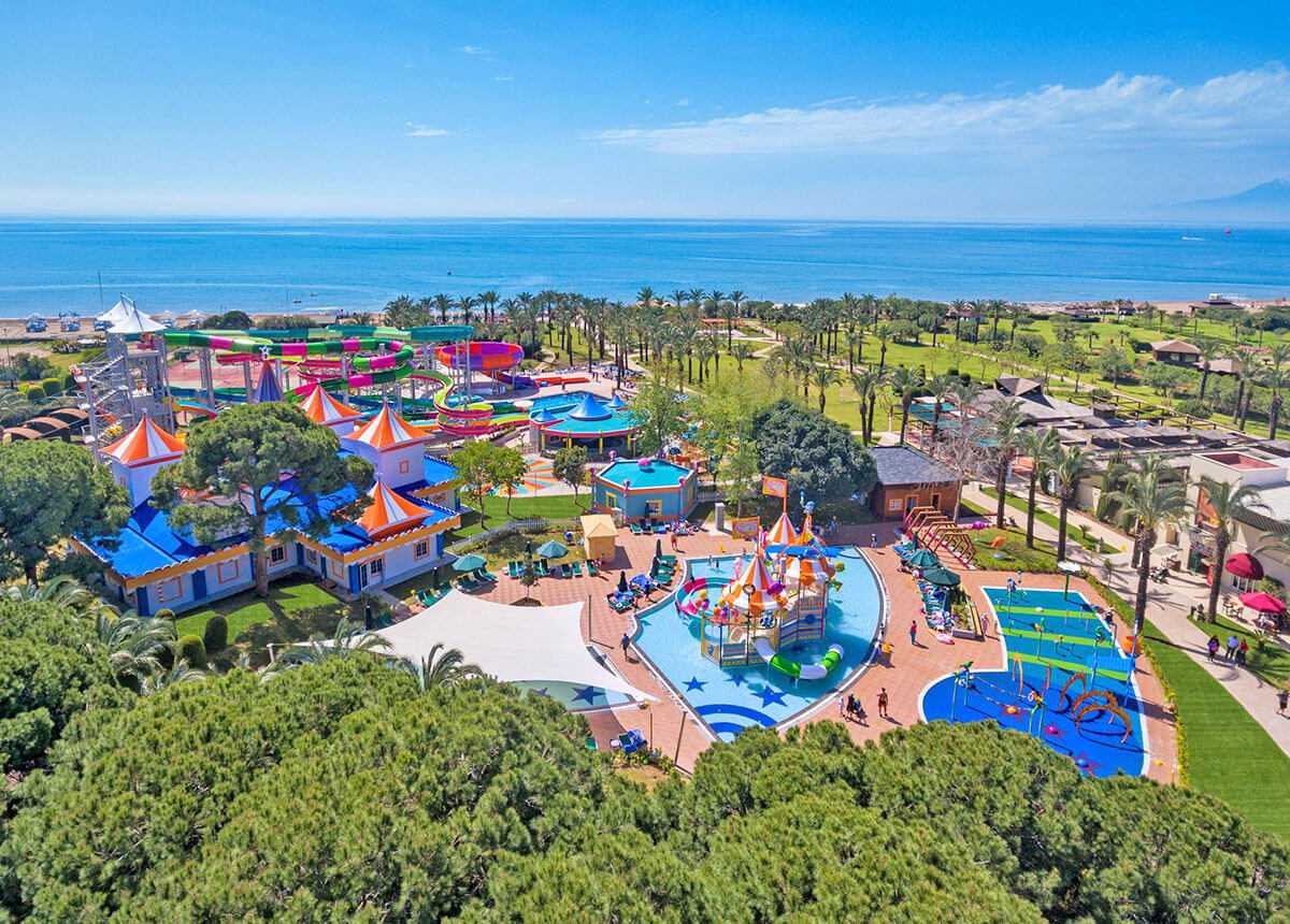 cheap resort hotels to Spend holiday with family