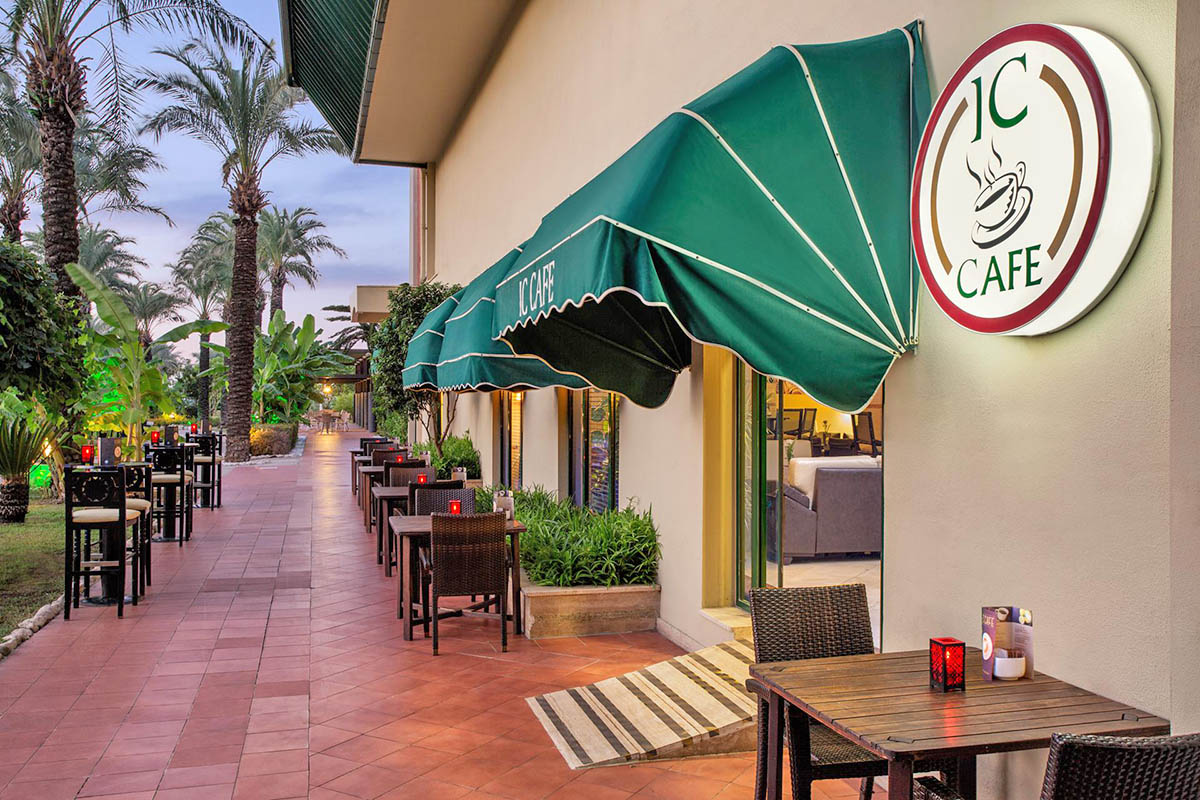 cheap resort hotels to Spend holiday with family