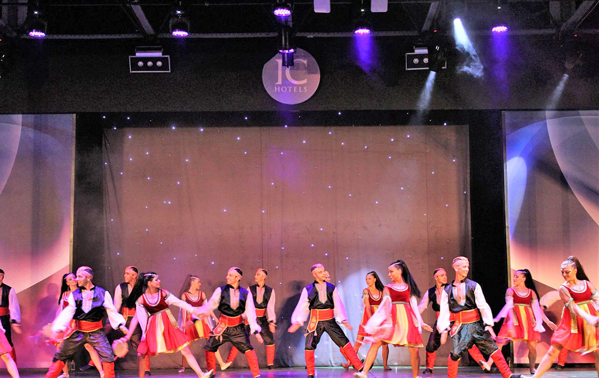 cheap resort hotels to Spend holiday with family