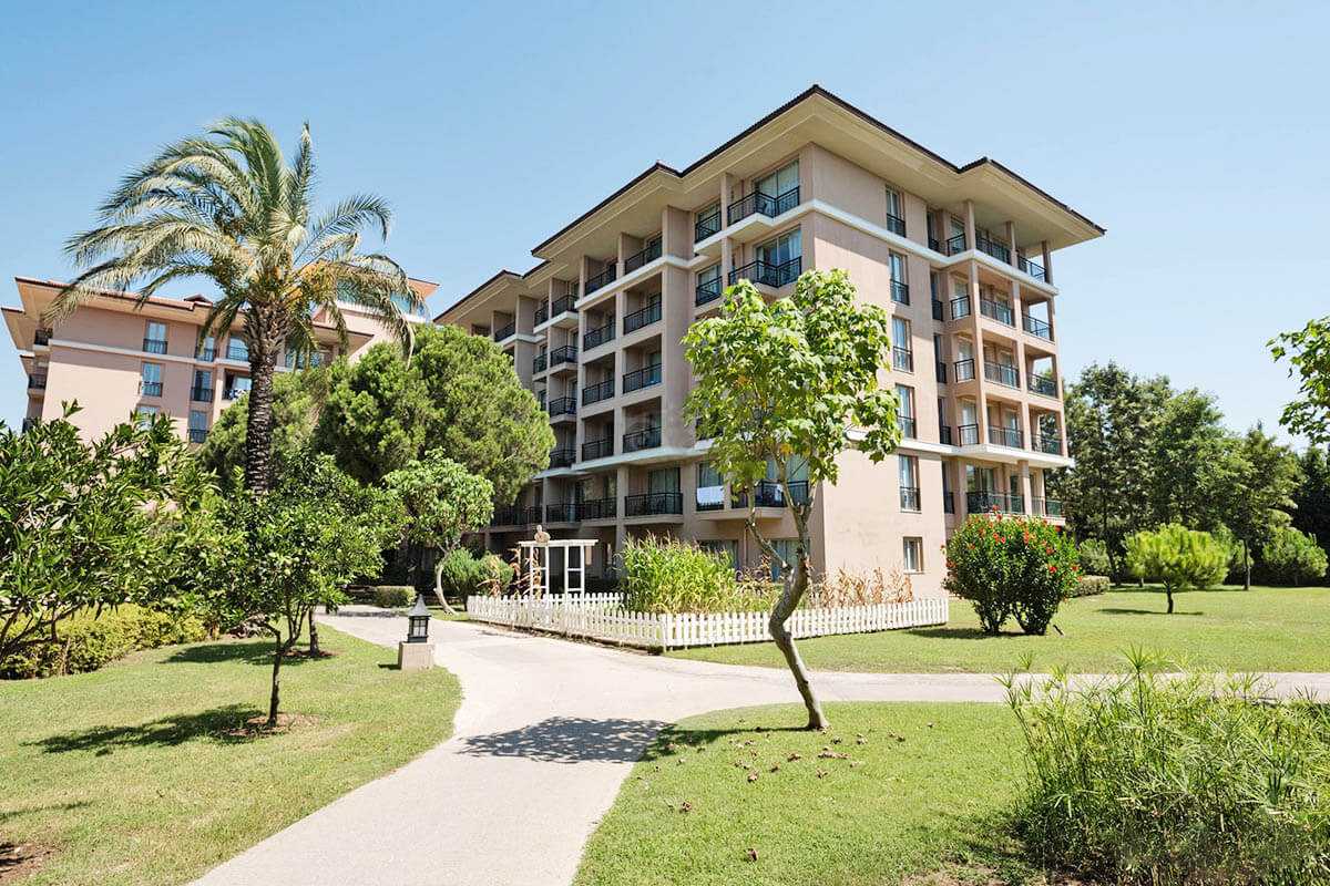 cheap resort hotels to Spend holiday with family