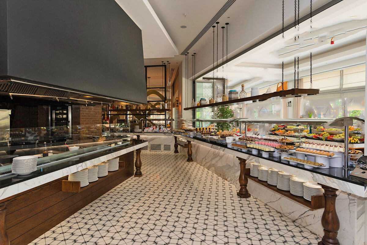 cheap resort hotels to Spend holiday with family