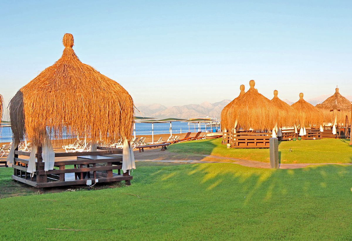 cheap resort hotels to Spend holiday with family