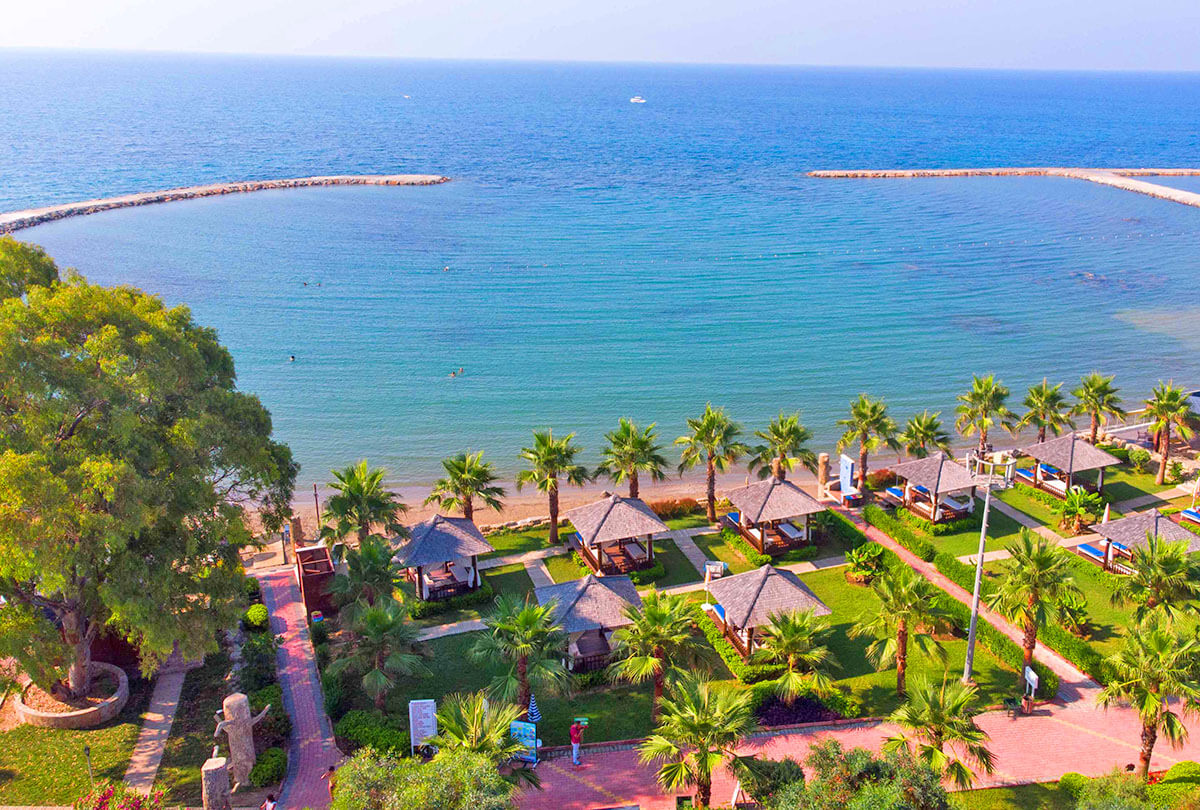 Relaxing sandy beach