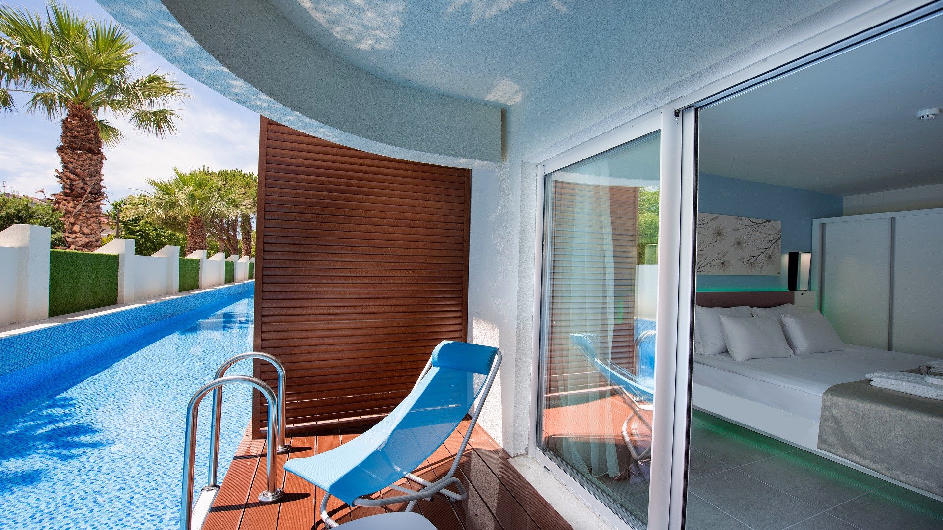 cheap resort hotels to Spend holiday with family