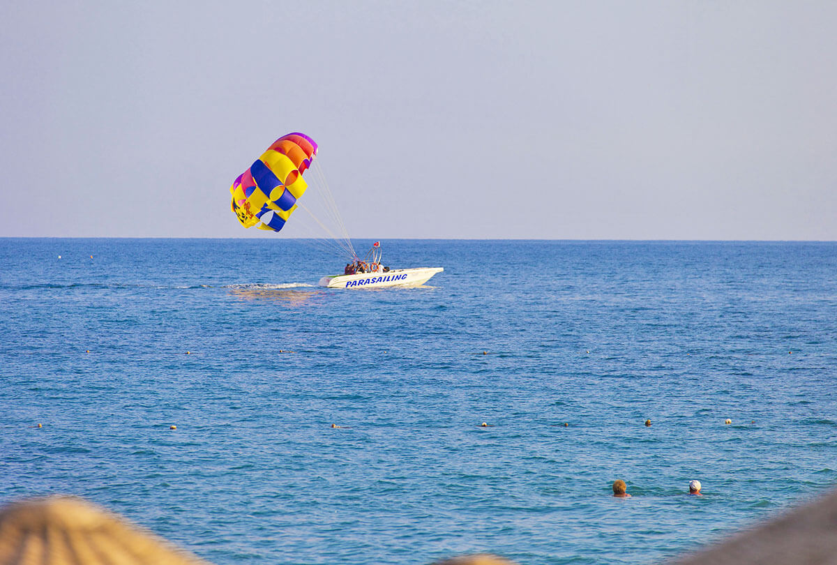 cheap resort hotels to Spend holiday with family