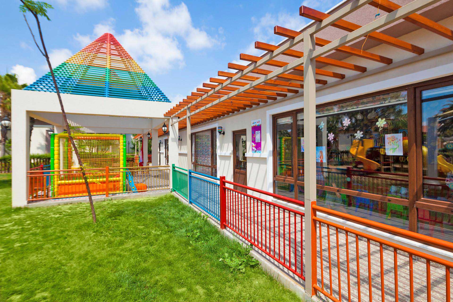 cheap resort hotels in Turkey to Spend holiday with family