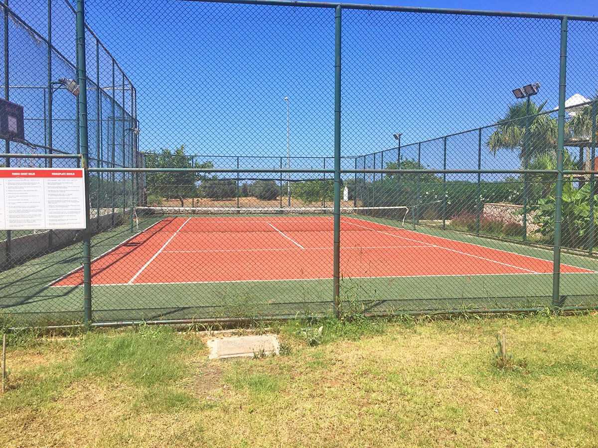 cheap resort hotels to Spend holiday with family