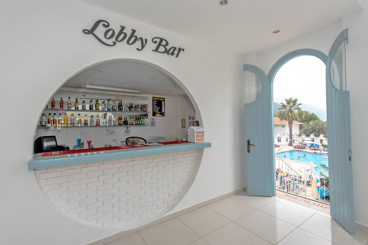 cheap resort hotels to Spend holiday with family