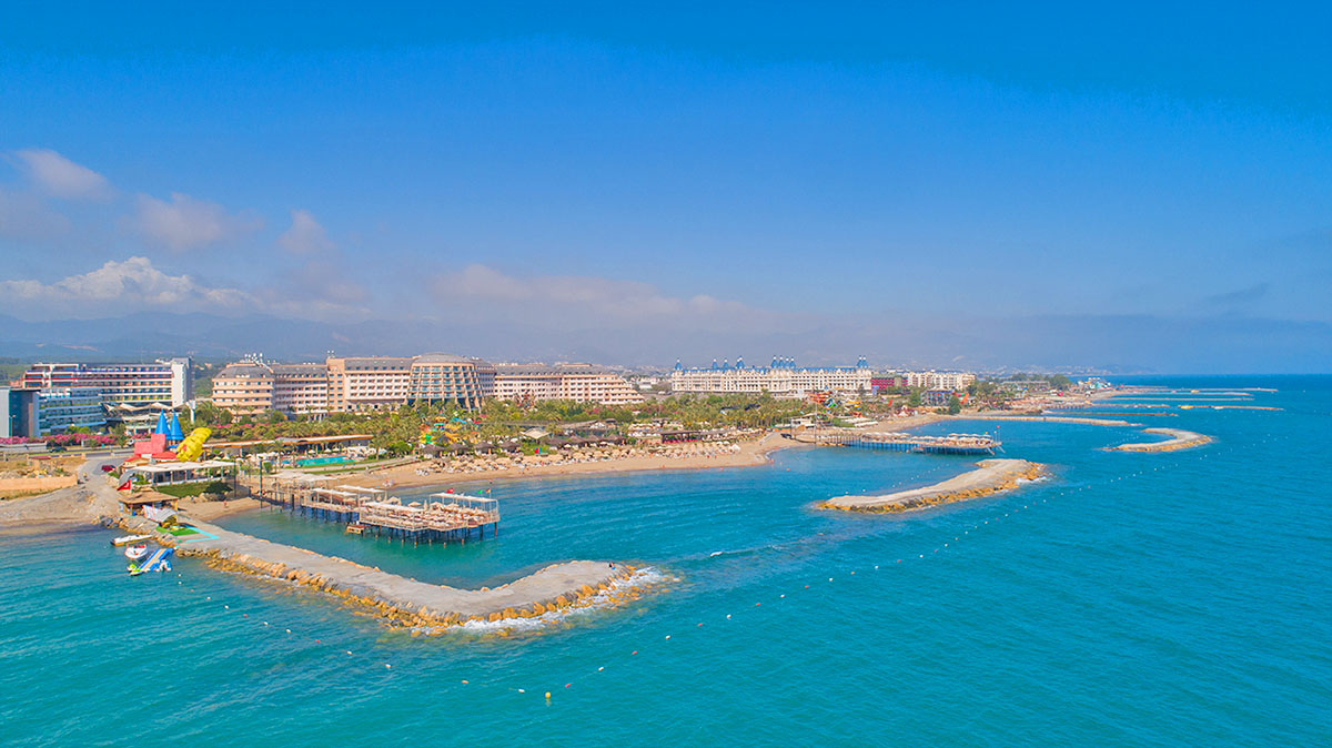 cheap resort hotels to Spend holiday with family