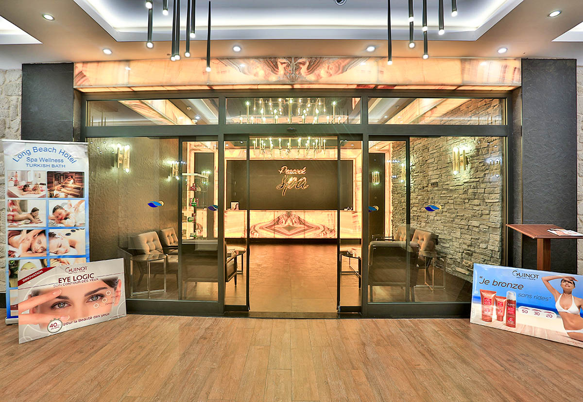 cheap resort hotels to Spend holiday with family