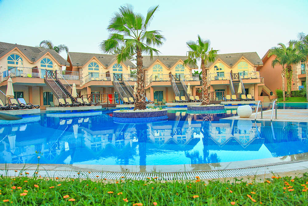 cheap resort hotels to Spend holiday with family