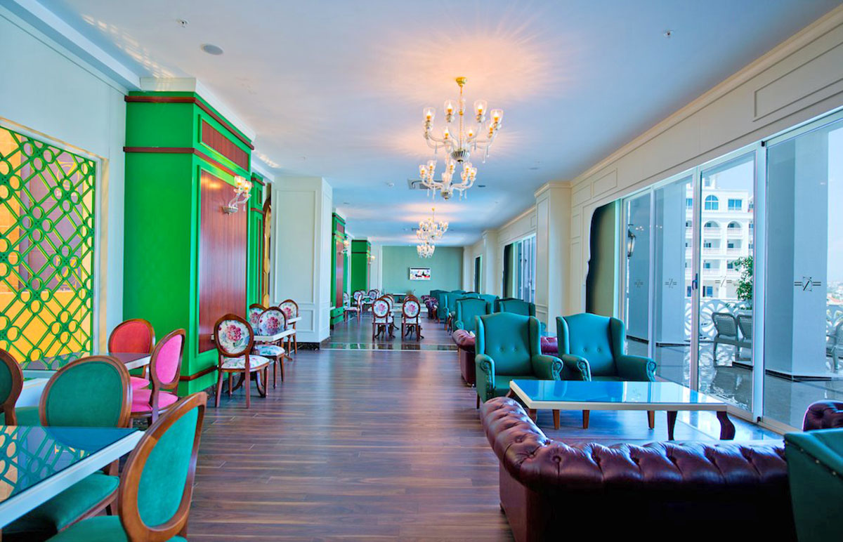 cheap resort hotels to Spend holiday with family