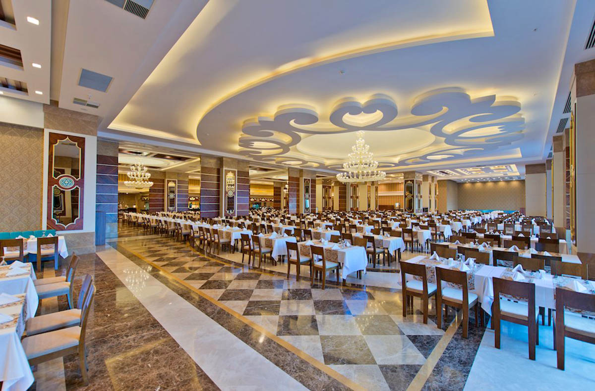 cheap resort hotels to Spend holiday with family