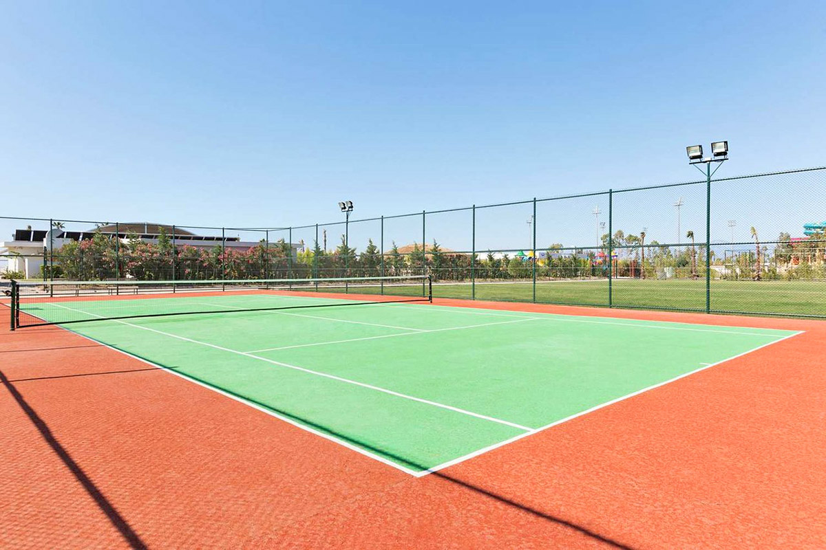 cheap resort hotels to Spend holiday with family