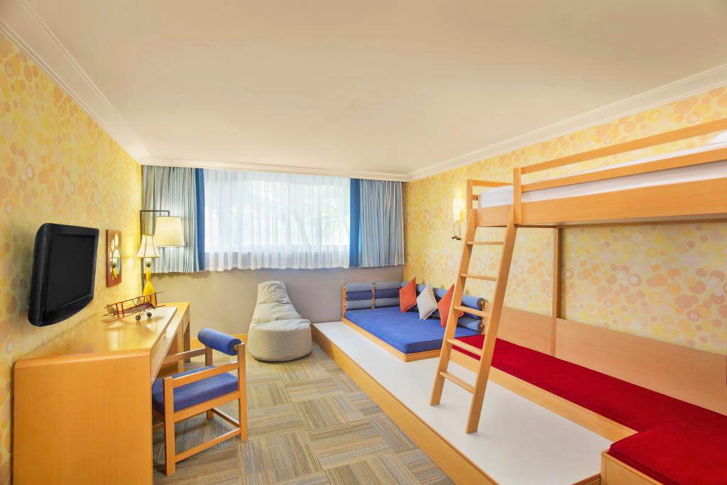 cheap resort hotels to Spend holiday with family