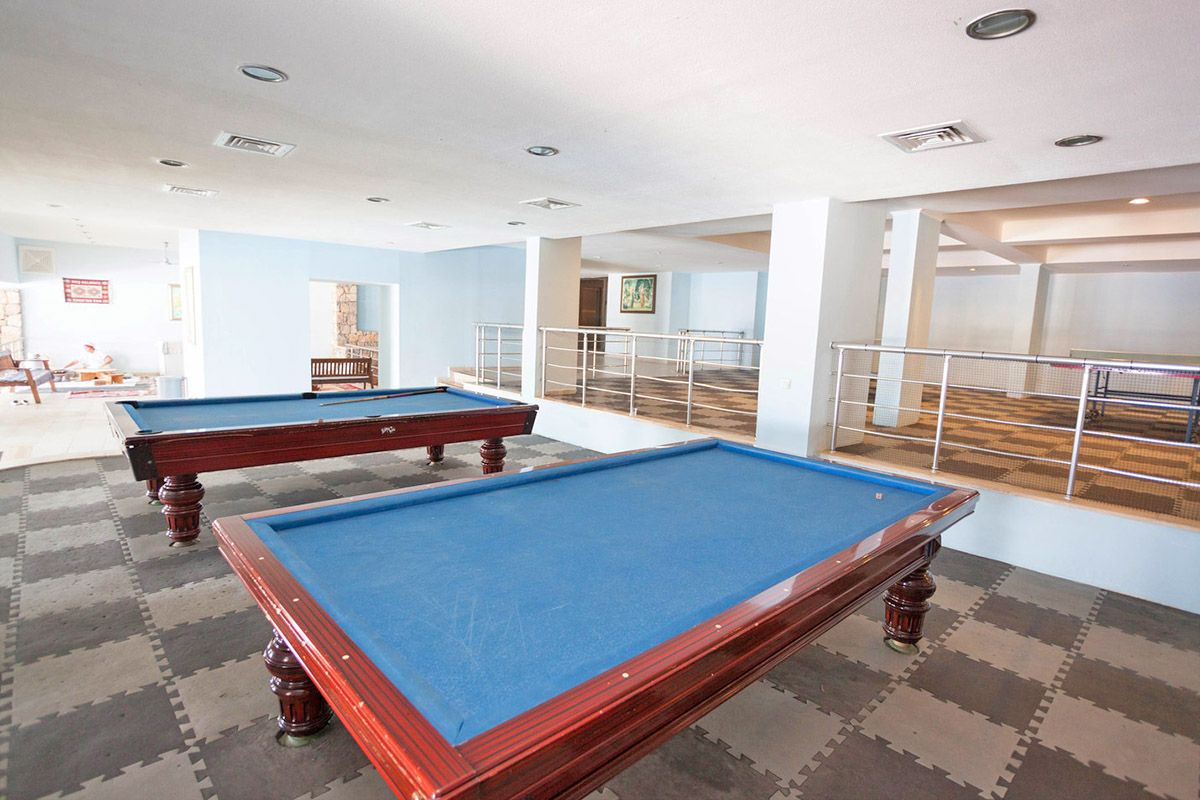 cheap resort hotels to Spend holiday with family