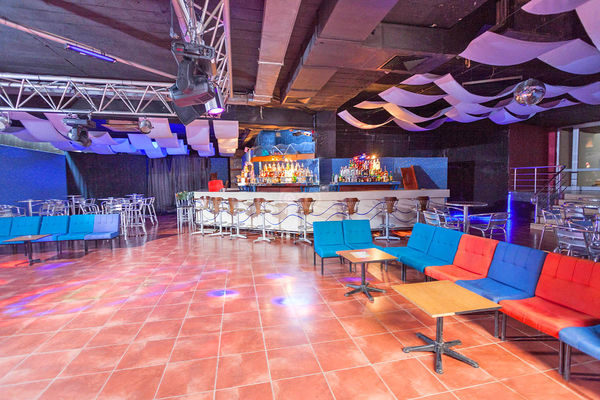 cheap resort hotels to Spend holiday with family