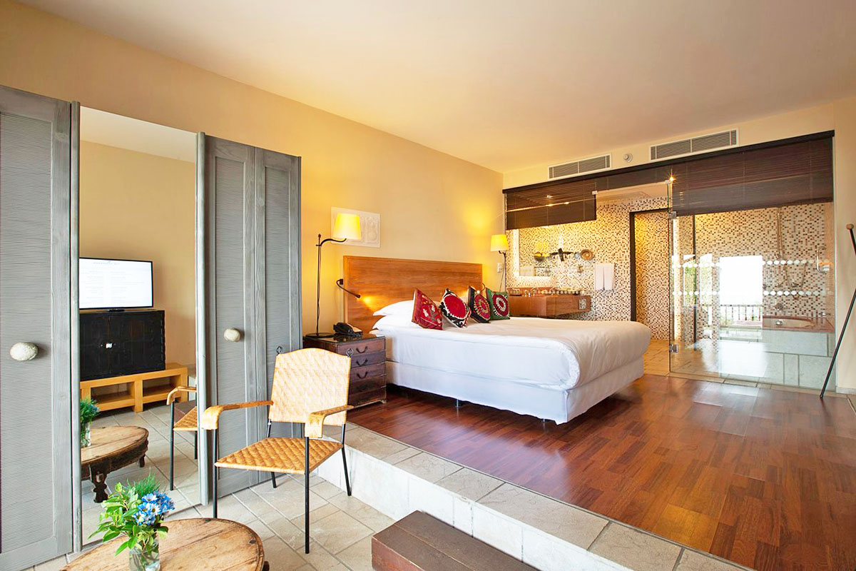 cheap resort hotels to Spend holiday with family